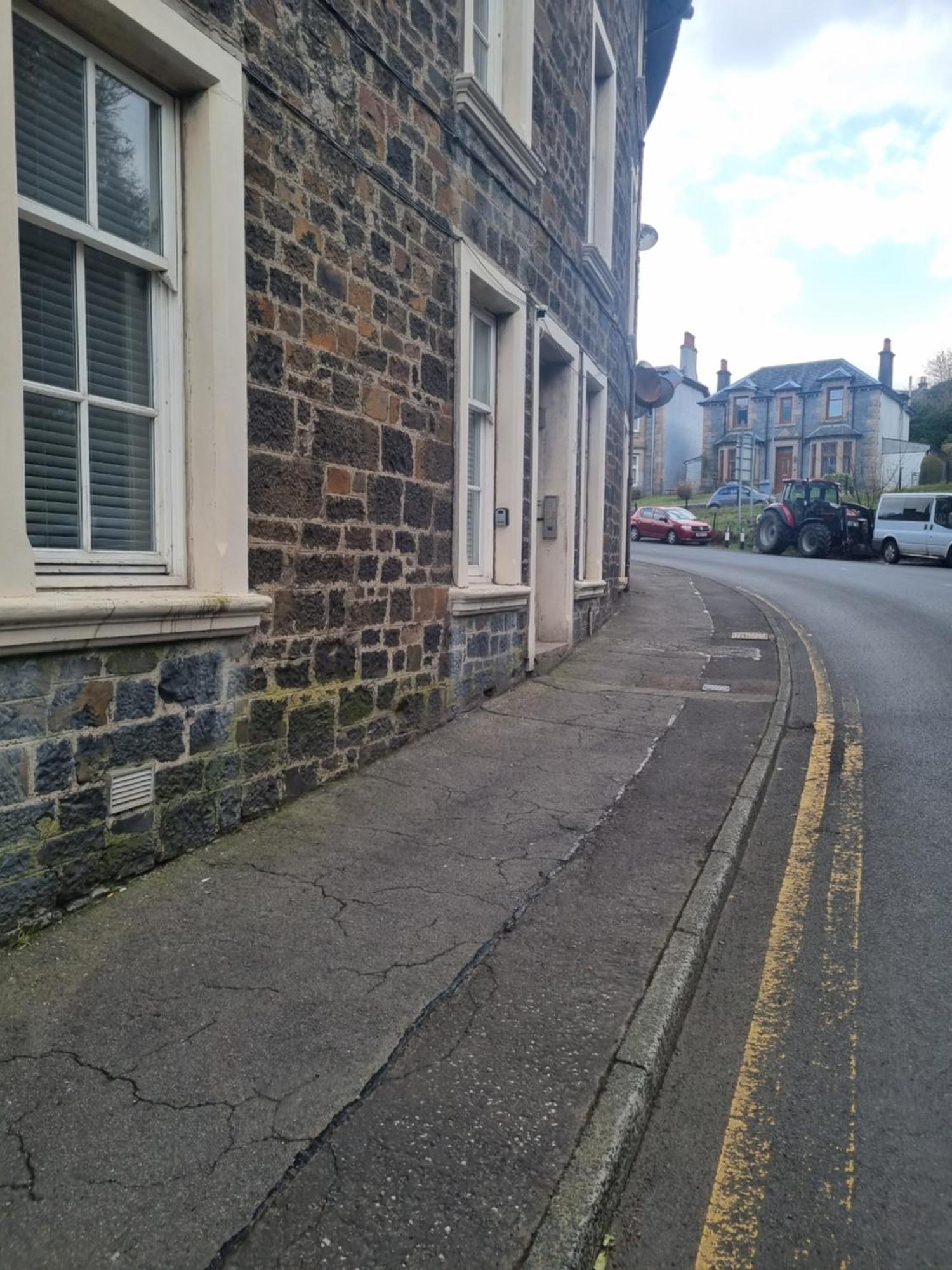 The Rail & Ferry Den Apartment Oban Exterior photo