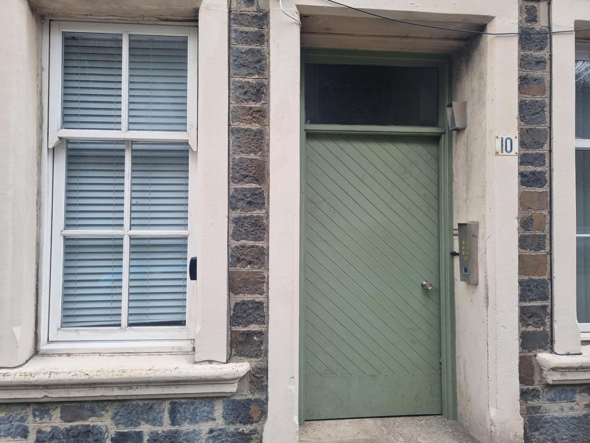 The Rail & Ferry Den Apartment Oban Exterior photo